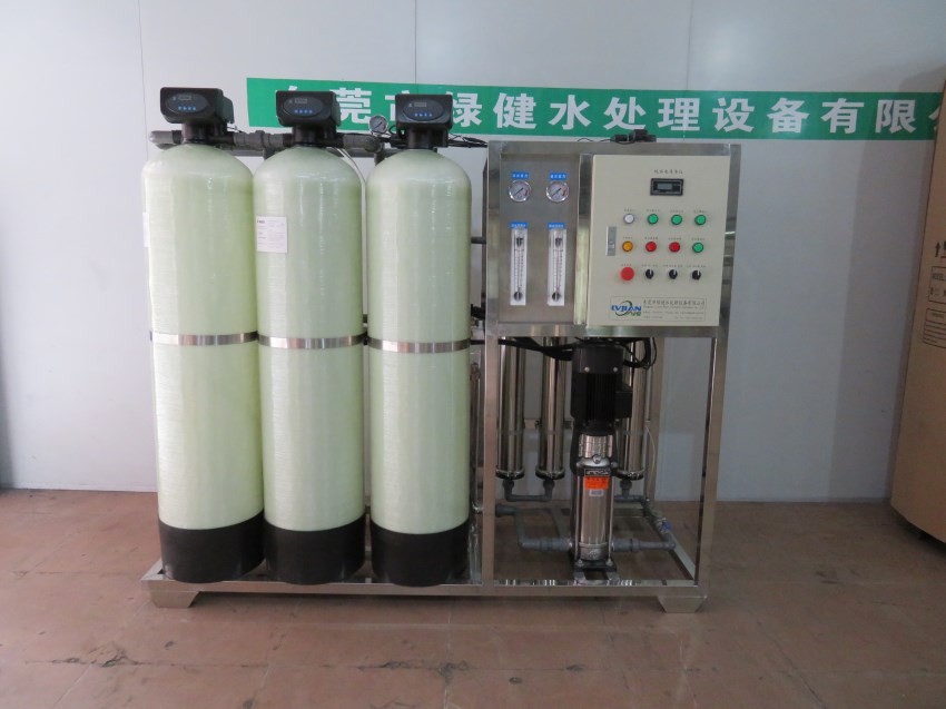 1噸/小時(shí) 純水處理設(shè)備,反滲透純水處理設(shè)備,ro反滲透純水機(jī)